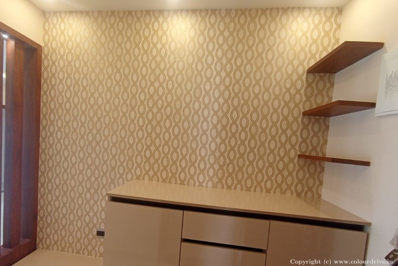 Background House Wallpaper Beaded Trellis Design Wallpaper for Foyer Area
